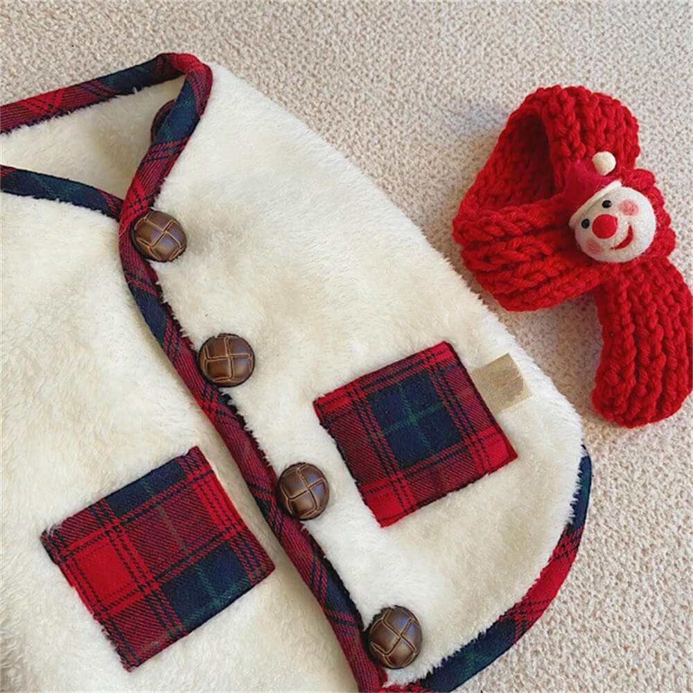 Plaid Winter Dog Jacket with Scarf – Festive and Cosy for the Holidays