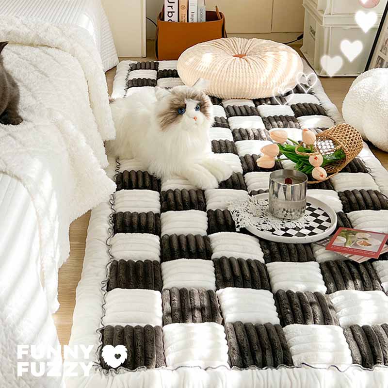 Cream-coloured Large Plaid Square Fuzzy Pet Mat Bed Couch Cover